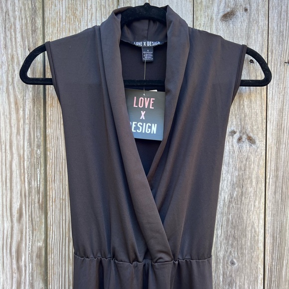 LOVE X DESIGN Prescott Black Sleeveless Fit Flare Belted Wrap Dress Small NWT - Picture 2 of 9